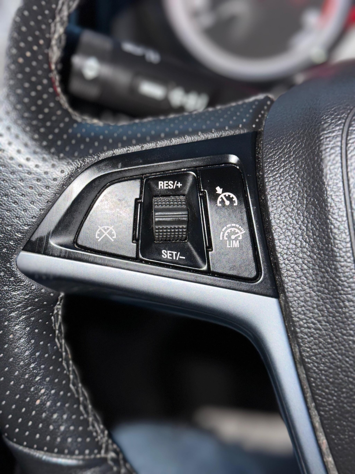 Used Vauxhall Astra GTC 2018 for sale - 76498771: Photo 16