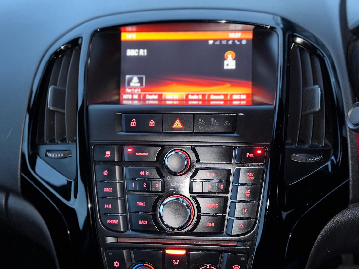 Used Vauxhall Astra GTC 2018 for sale - 76498771: Photo 19