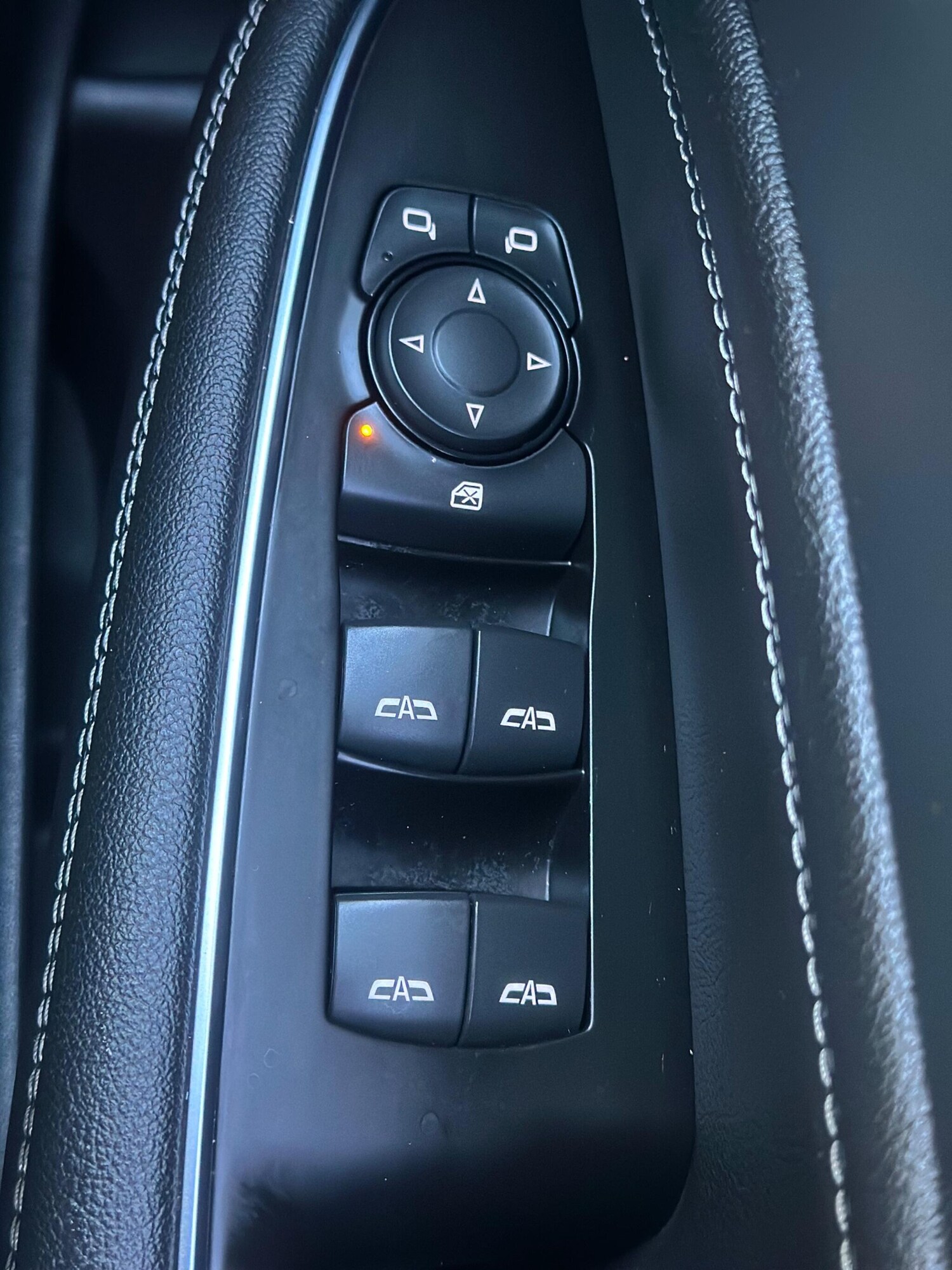 Used Vauxhall Insignia 2017 for sale - 77574347: Photo 16