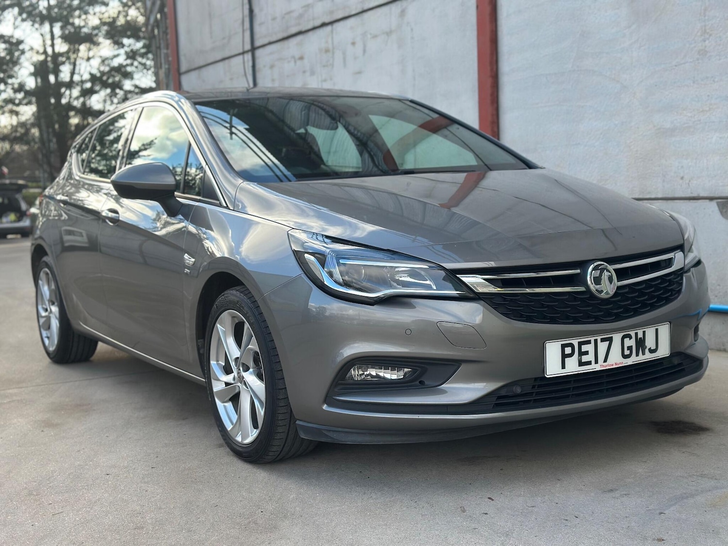 Used Vauxhall Astra 2017 for sale - 76702501: Photo 1