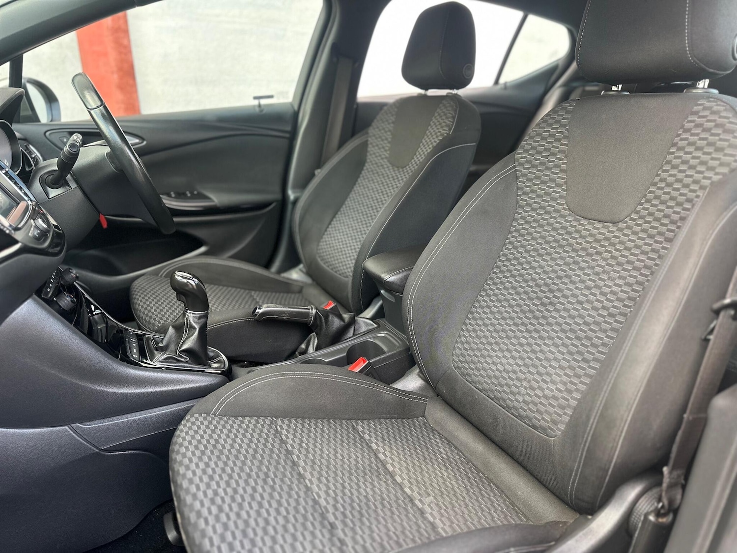 Used Vauxhall Astra 2017 for sale - 76702501: Photo 28