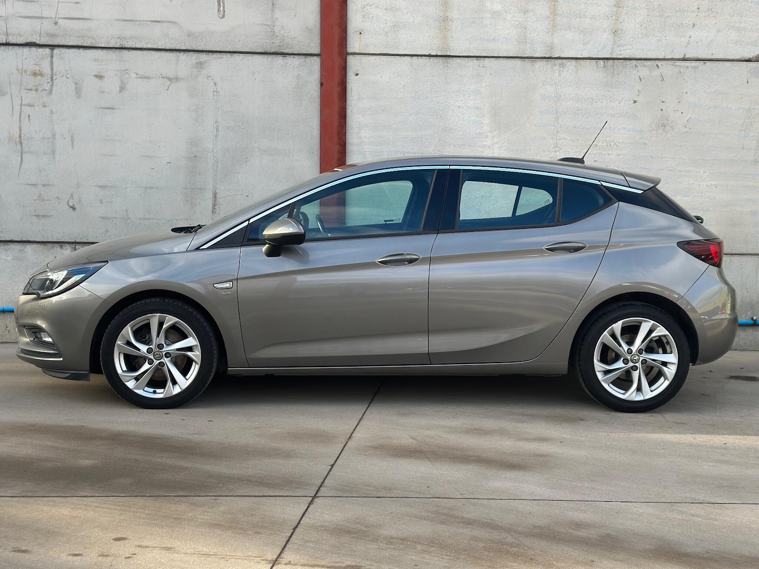 Used Vauxhall Astra 2017 for sale - 76702501: Photo 7