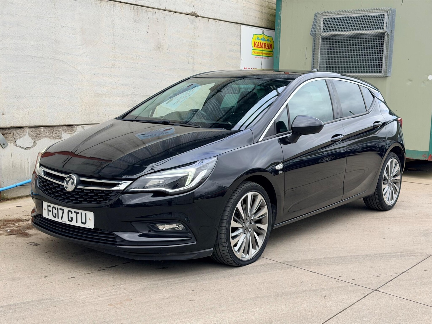 Used Vauxhall Astra 2017 for sale - 78100626: Photo 11