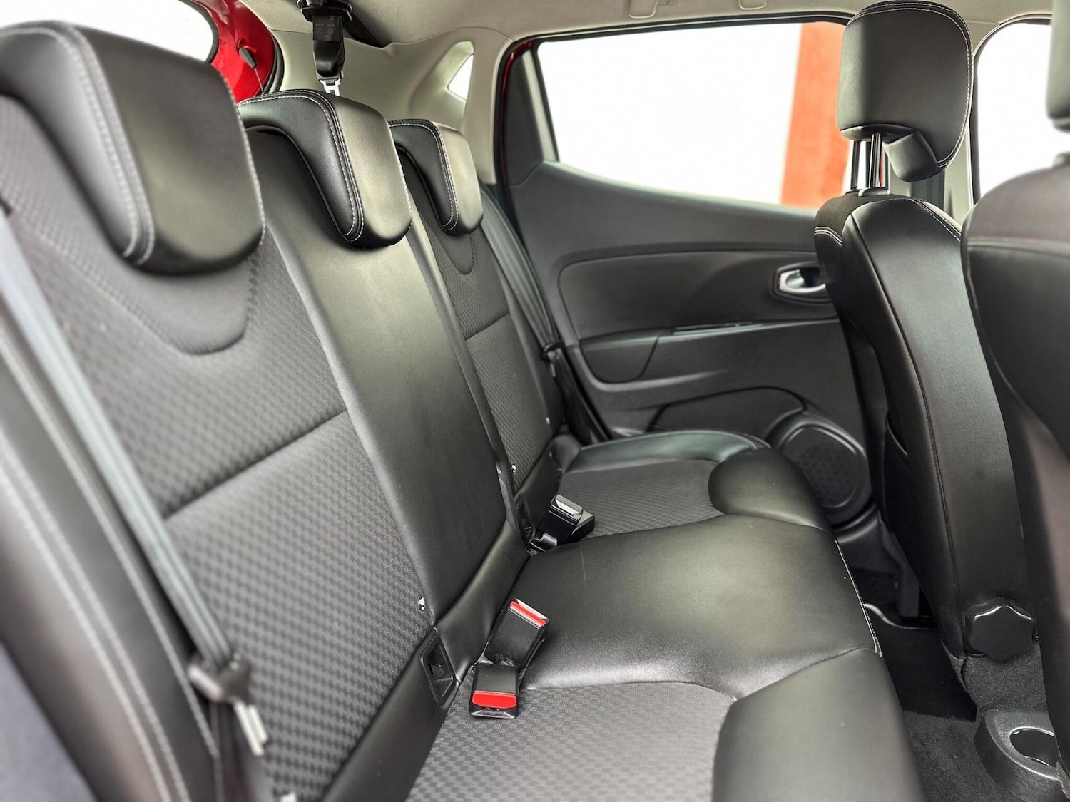 Used Renault Clio for sale - 77753544: Photo 15