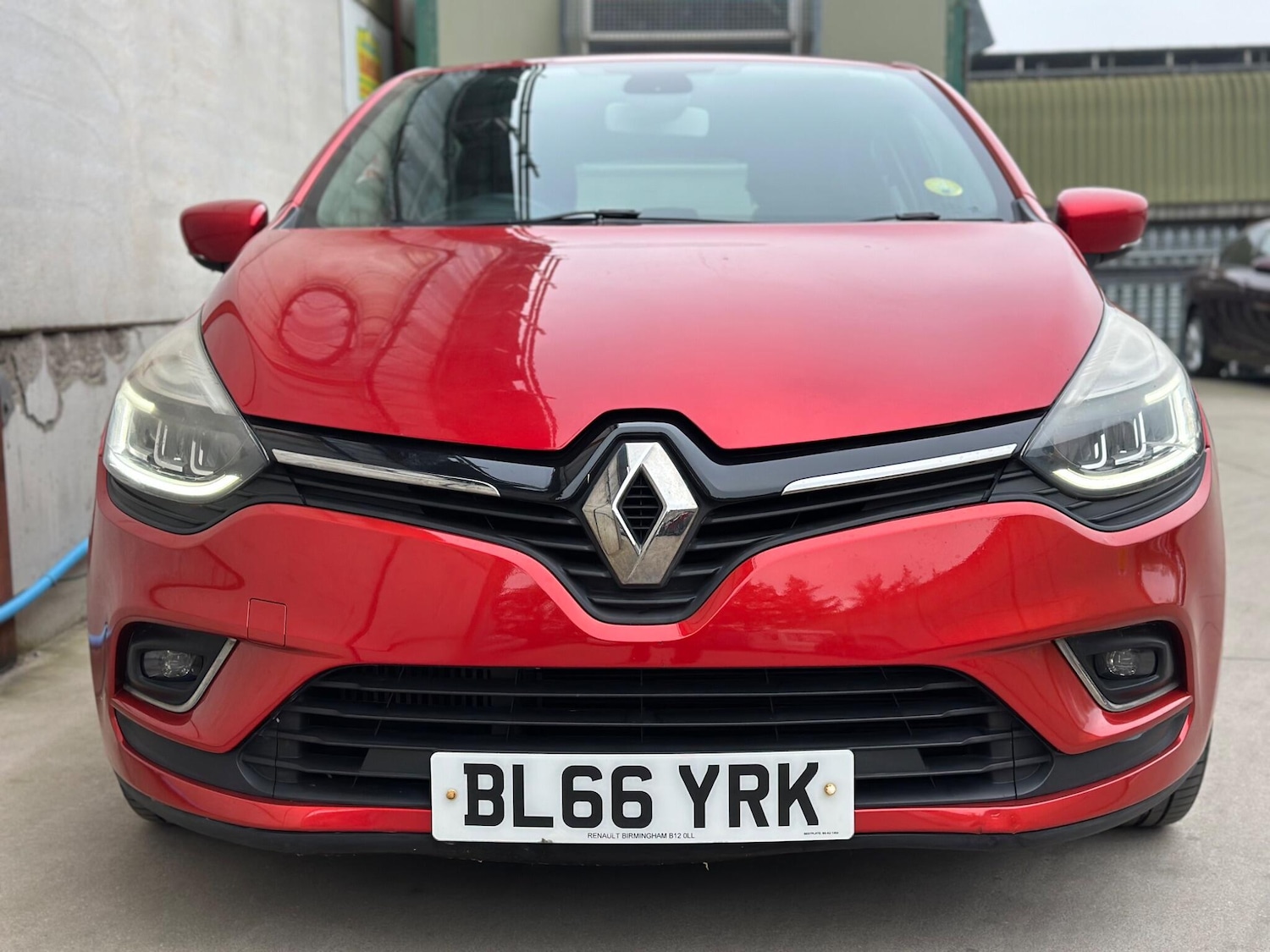 Used Renault Clio for sale - 77753544: Photo 3