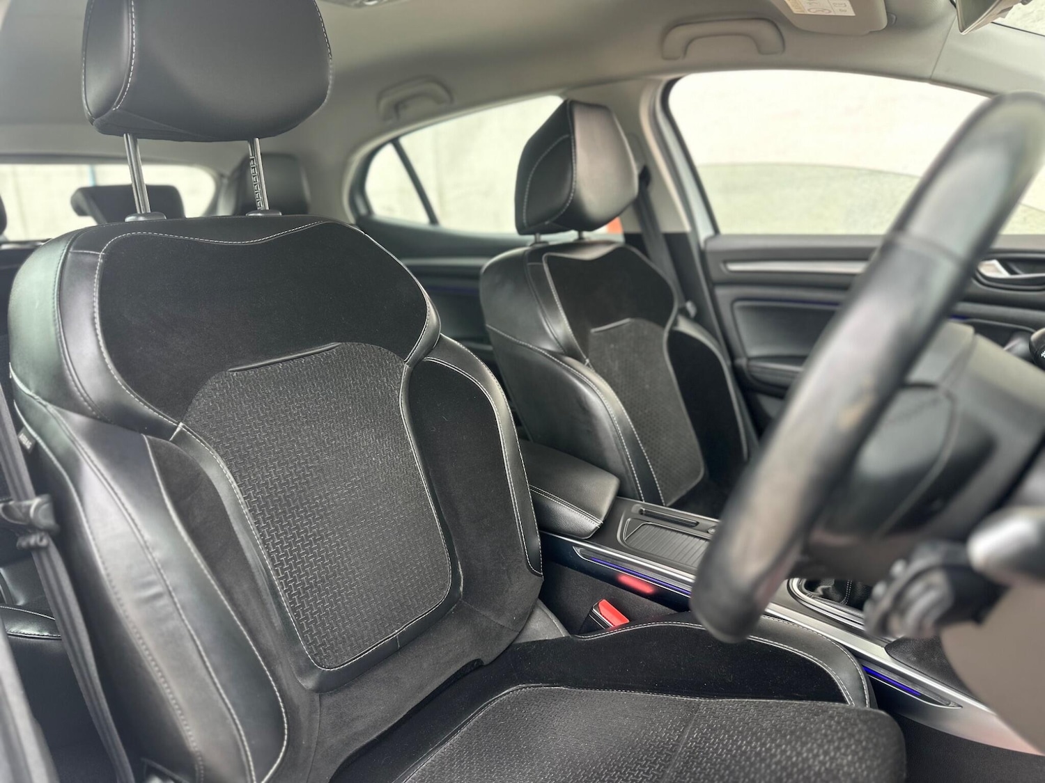 Used Renault Megane 2016 for sale - 77839840: Photo 14