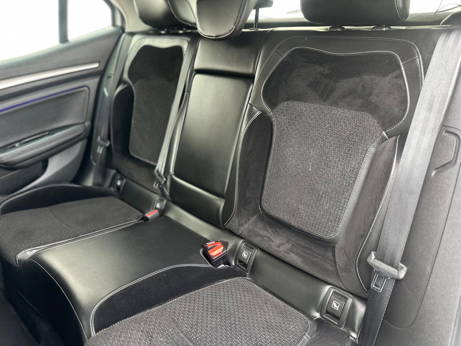 Used Renault Megane 2016 for sale - 77839840: Photo 15