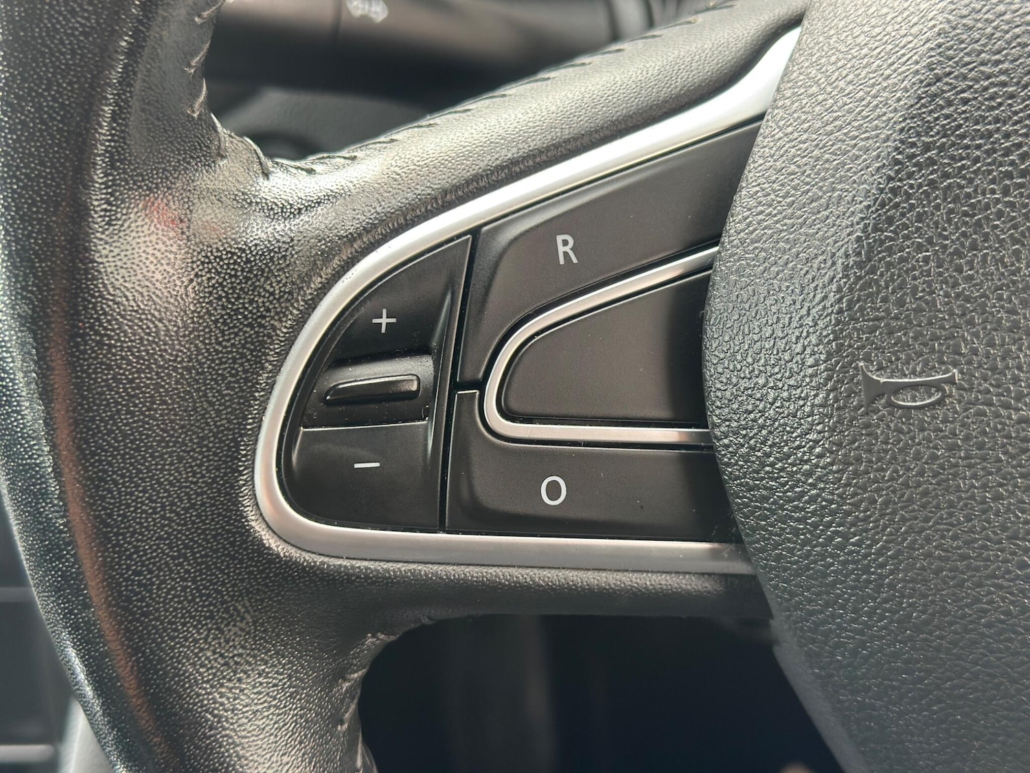 Used Renault Megane 2016 for sale - 77839840: Photo 21