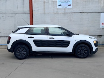 Used Citroen C4 Cactus 2017 for sale - 78622427: Photo