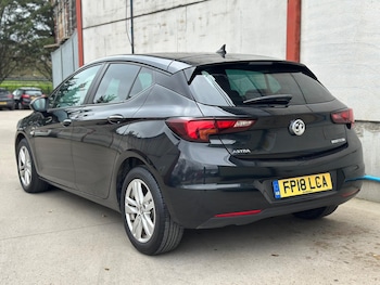 Used Vauxhall Astra 2018 for sale - 77892783: Photo