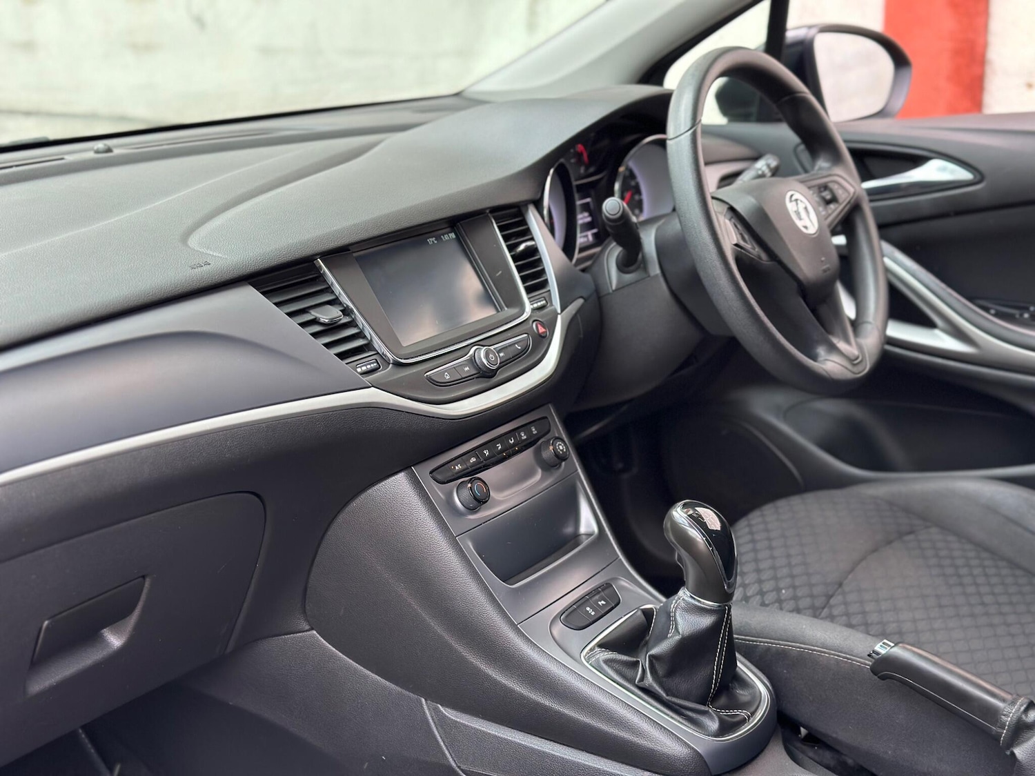 Used Vauxhall Astra 2017 for sale - 76336202: Photo 12