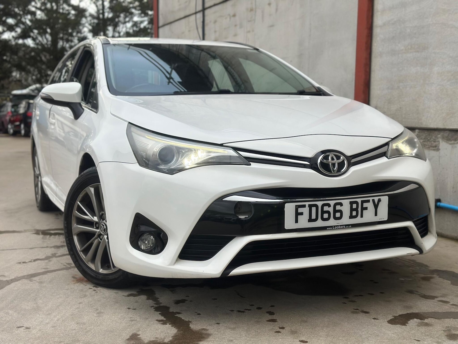 Used Toyota Avensis 2016 for sale - 77386696: Photo 1