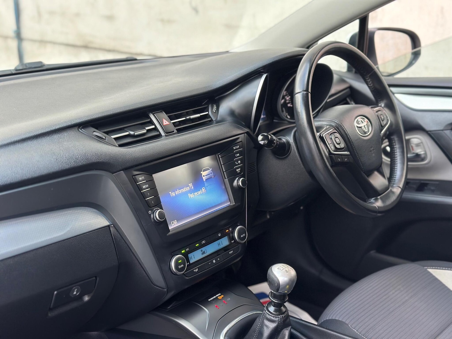 Used Toyota Avensis 2016 for sale - 77386696: Photo 10