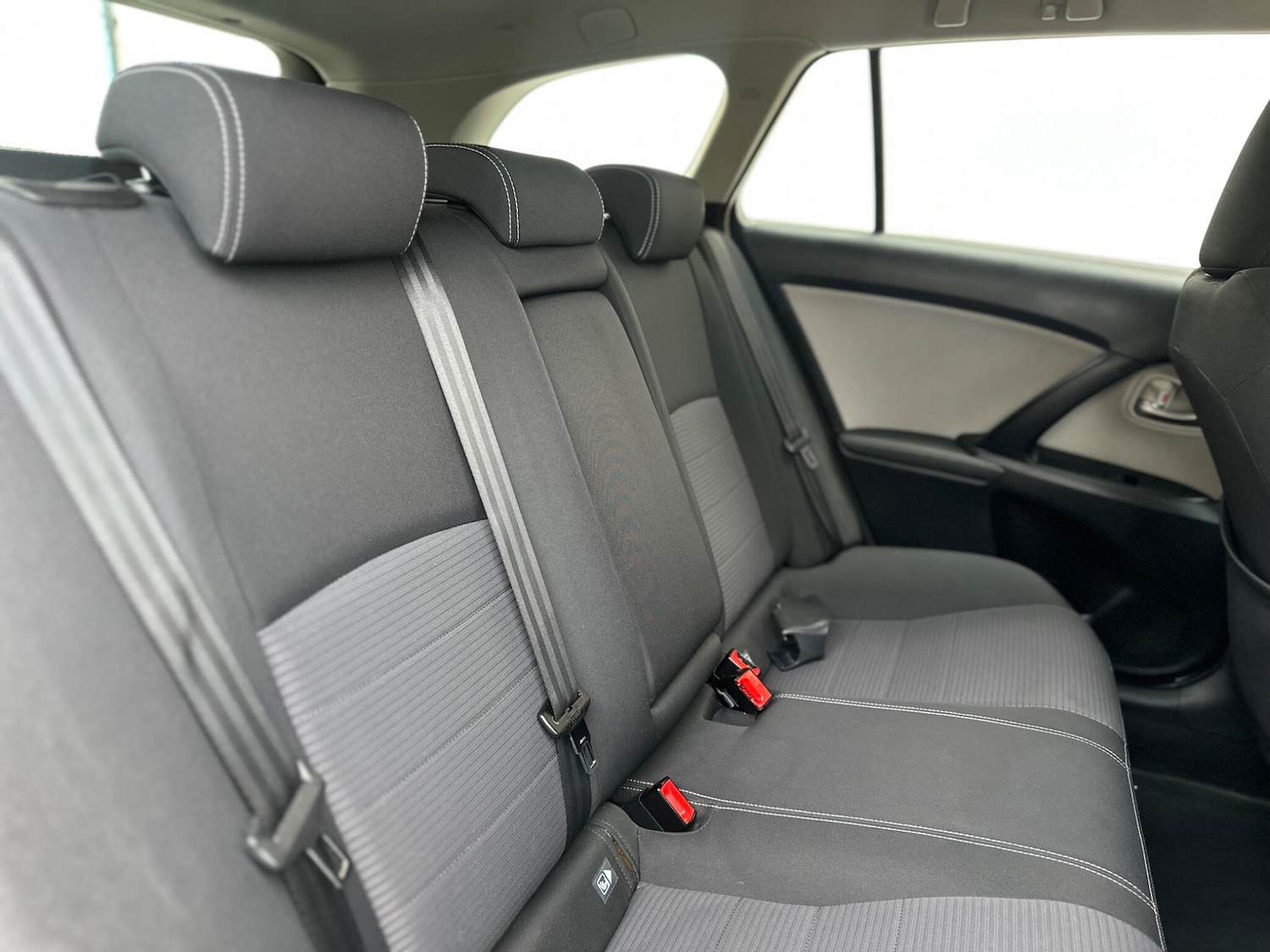 Used Toyota Avensis 2016 for sale - 77386696: Photo 15