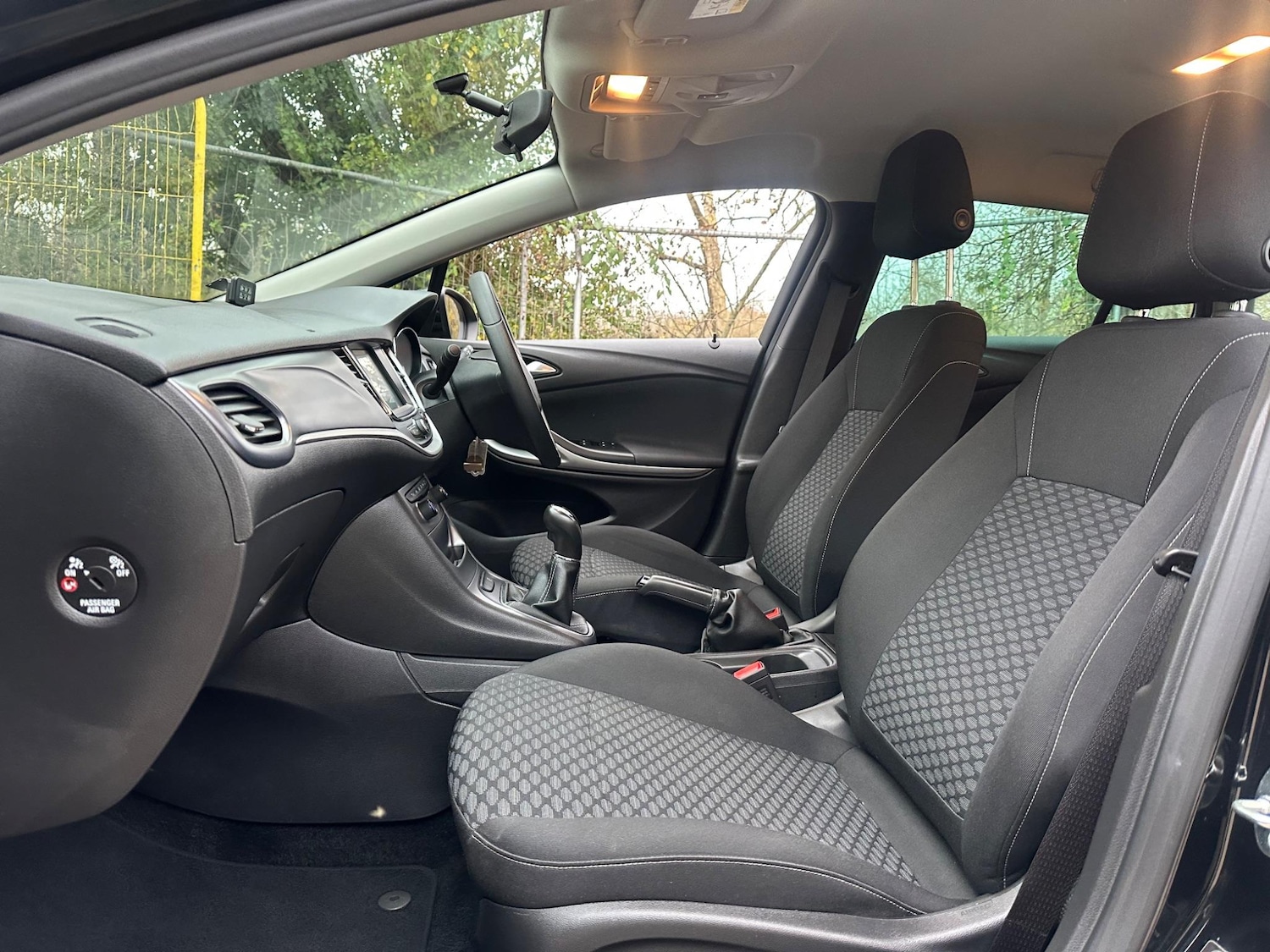 Used Vauxhall Astra for sale - 77081319: Photo 16