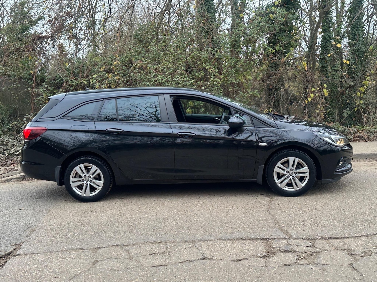 Used Vauxhall Astra for sale - 77081319: Photo 5