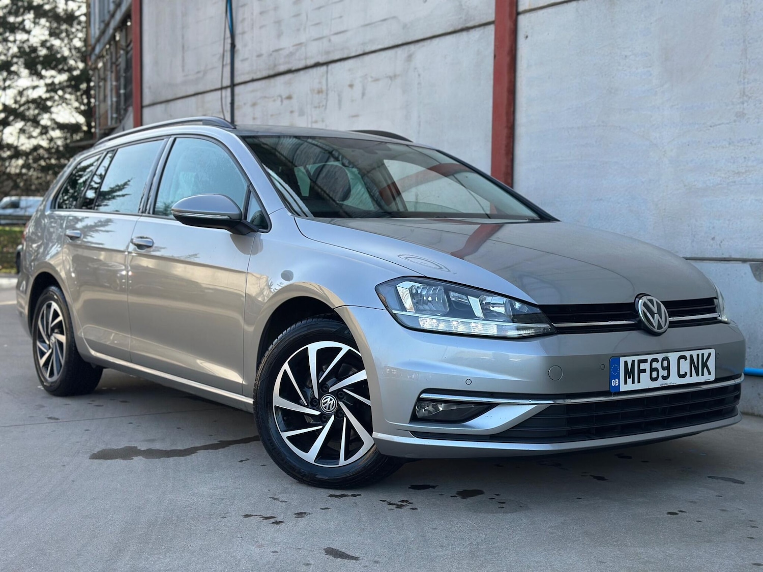 Used Volkswagen Golf for sale - 77683905: Photo 2
