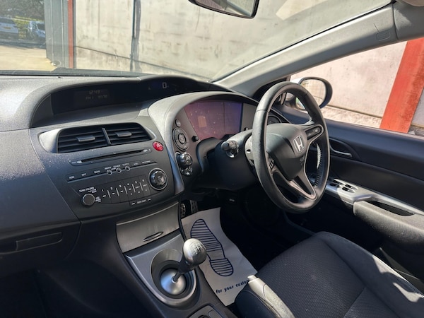 Used Honda Civic 2010 for sale - 74127859: Photo 14
