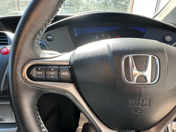 Used Honda Civic 2010 for sale - 74127859: Photo 27