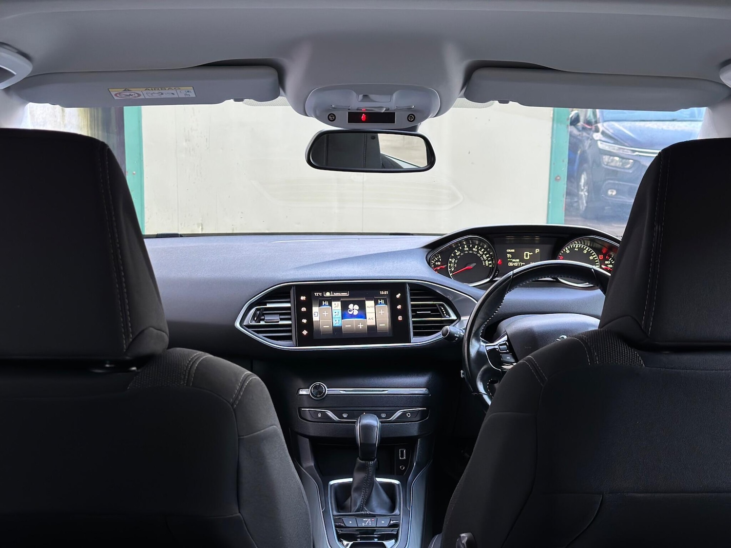 Used Peugeot 308 2017 for sale - 77625018: Photo 12