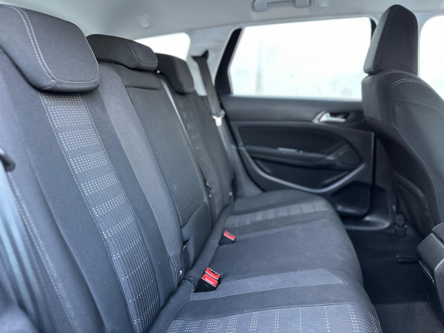 Used Peugeot 308 2017 for sale - 77625018: Photo 15