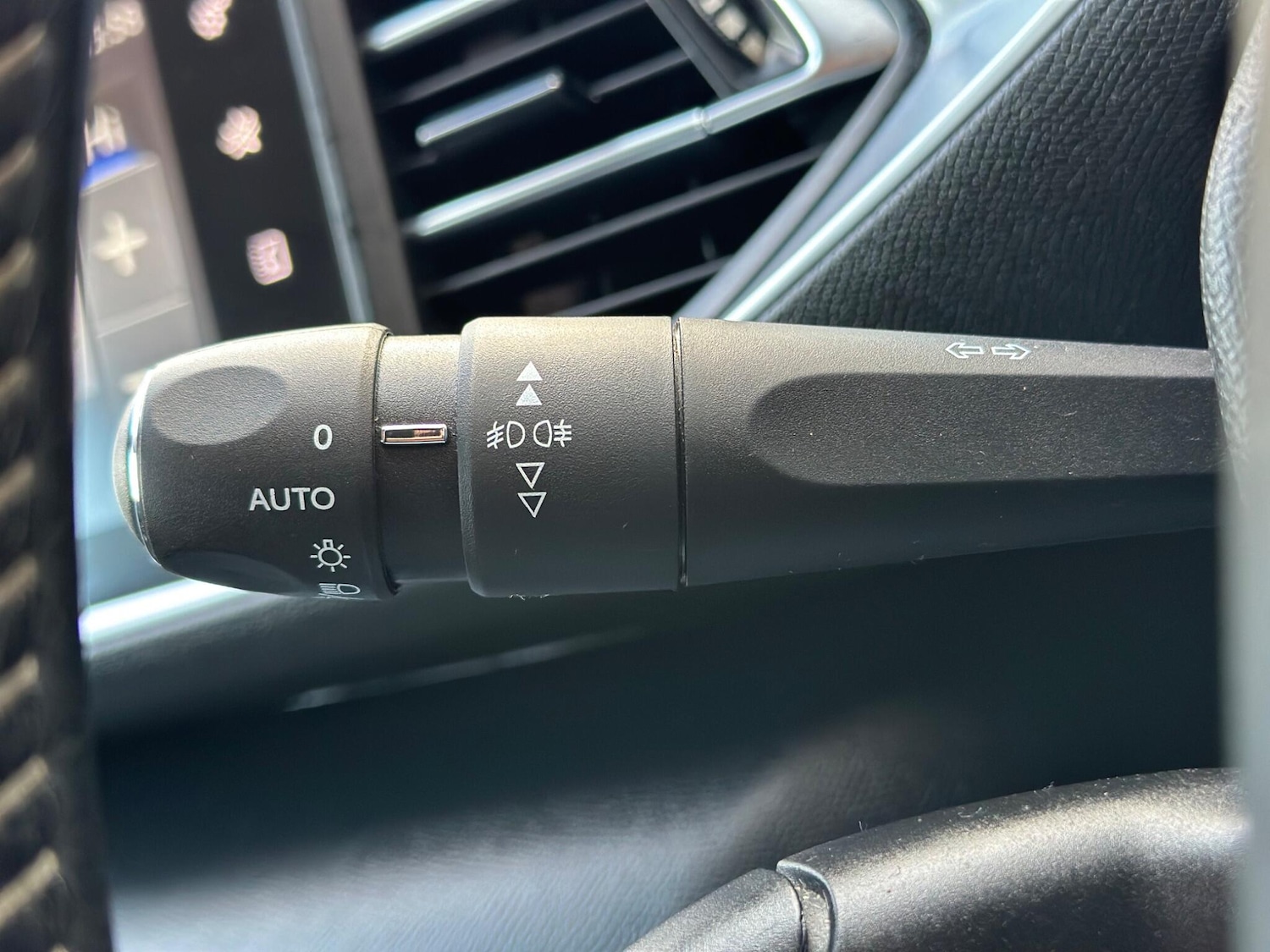 Used Peugeot 308 2017 for sale - 77625018: Photo 17