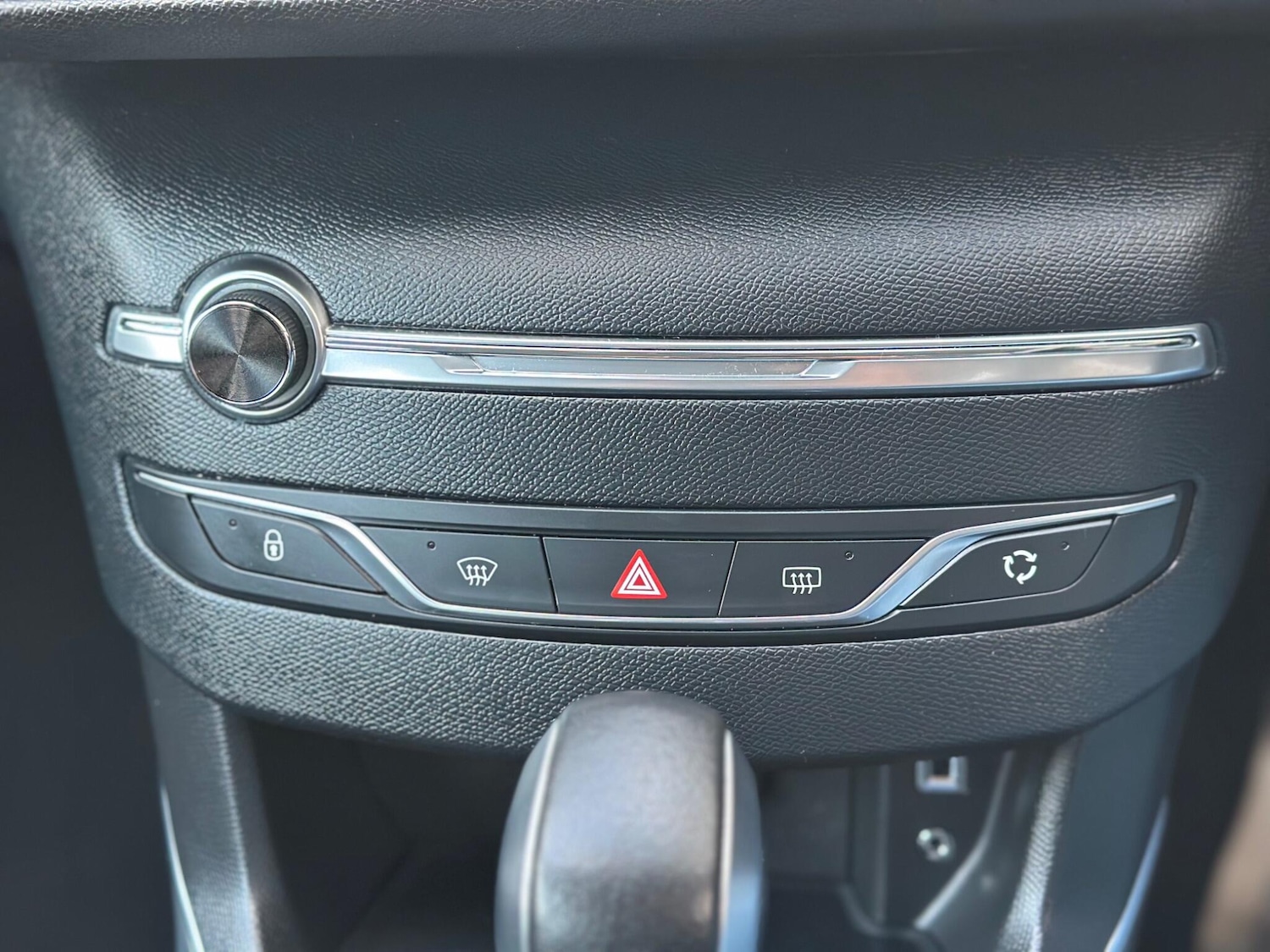 Used Peugeot 308 2017 for sale - 77625018: Photo 23