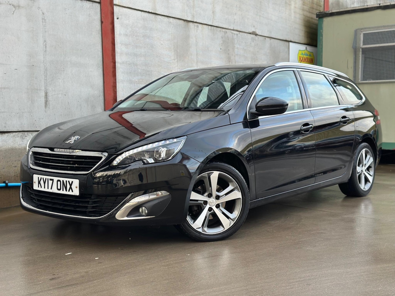 Used Peugeot 308 2017 for sale - 77625018: Photo 4