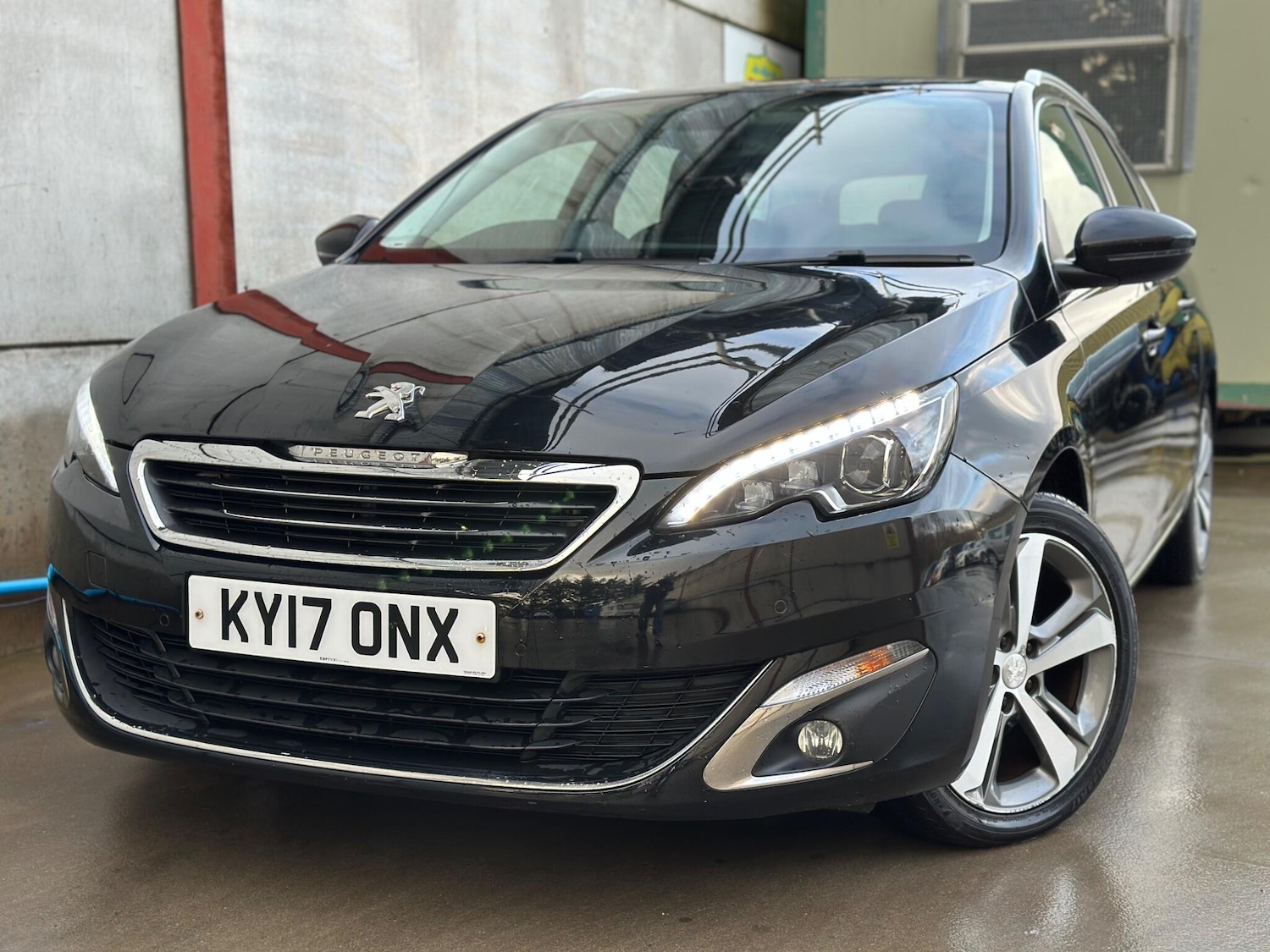 Used Peugeot 308 2017 for sale - 77625018: Photo 6