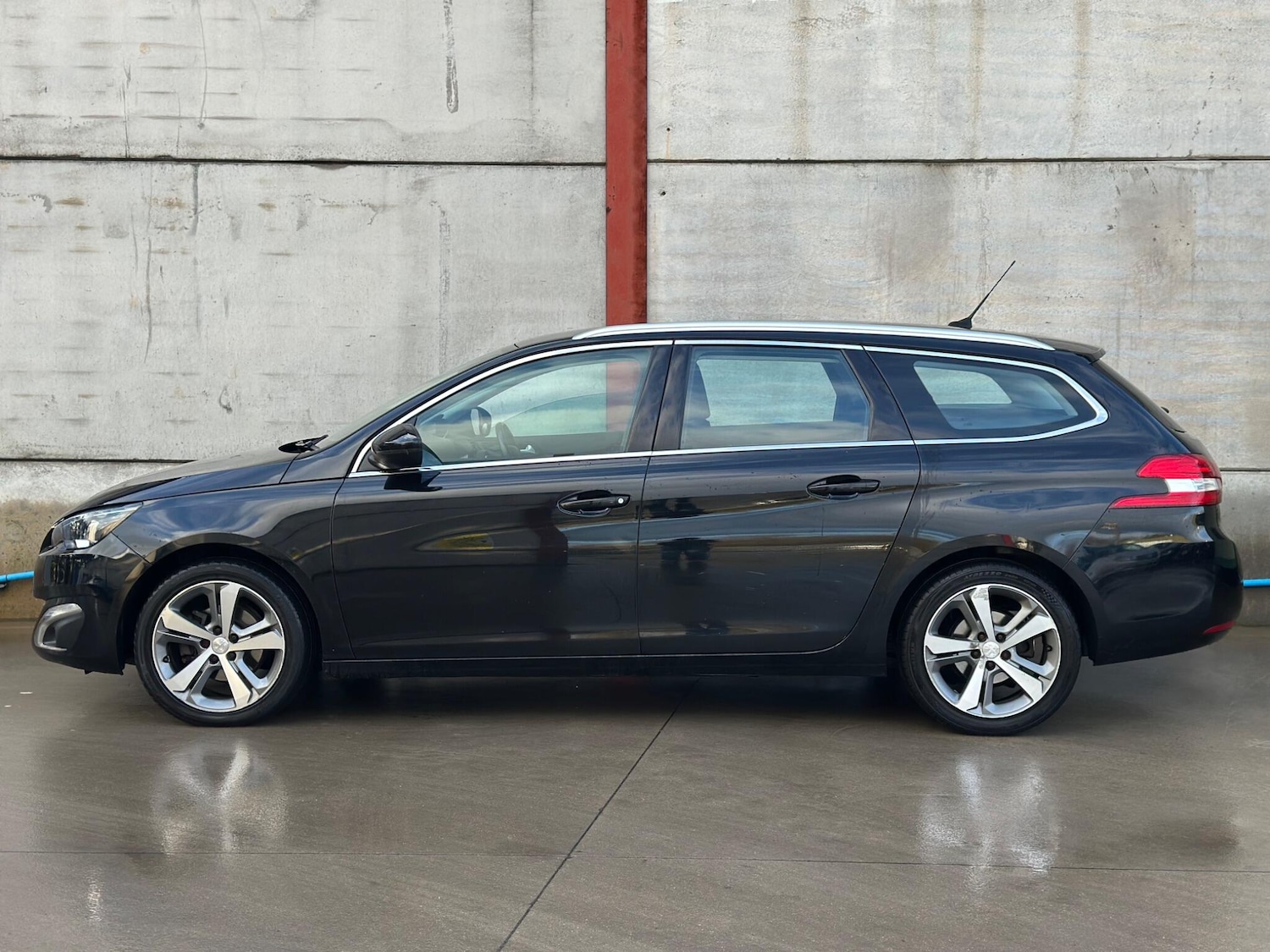 Used Peugeot 308 2017 for sale - 77625018: Photo 7