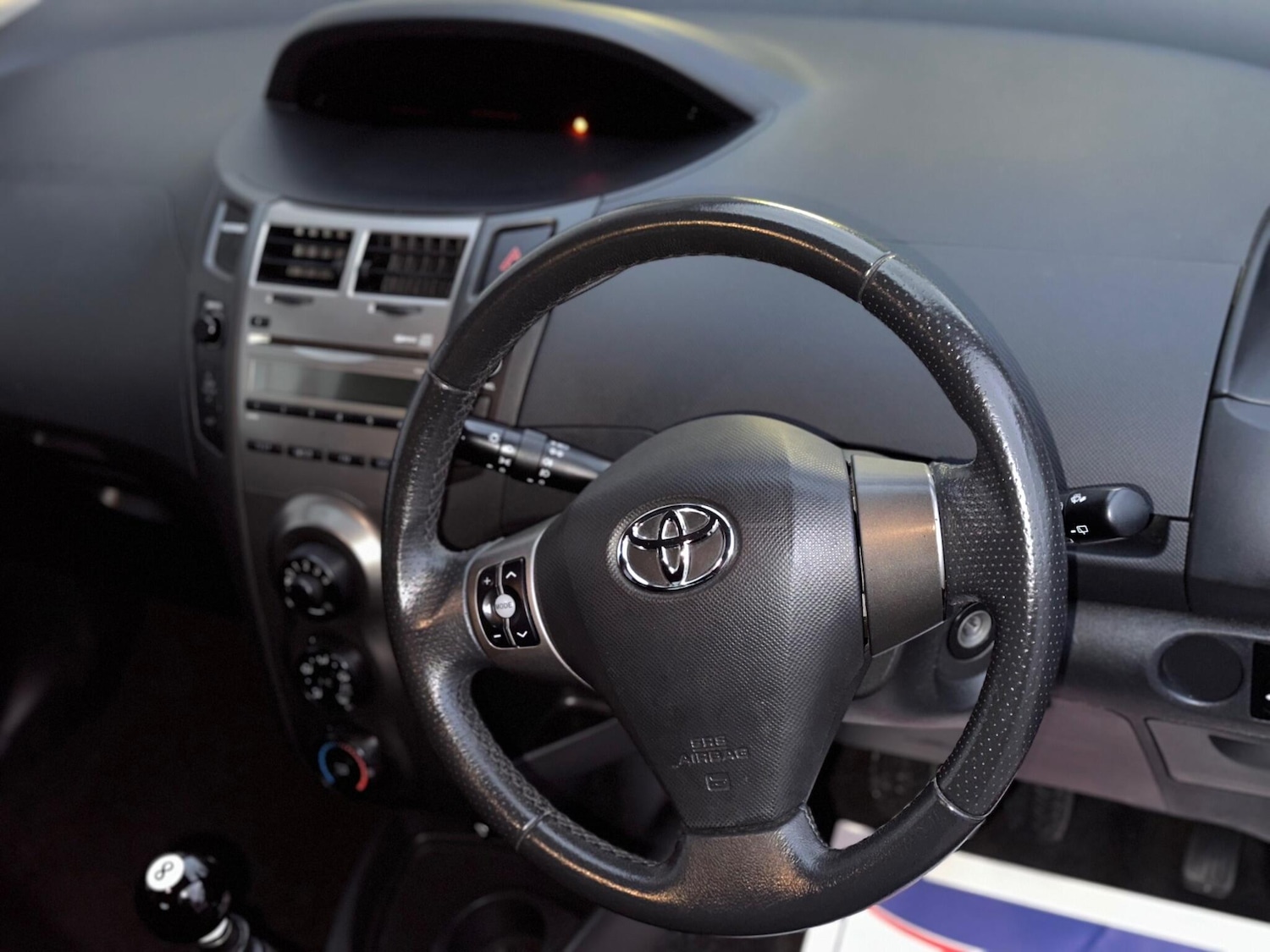 Used Toyota Yaris 2009 for sale - 76498952: Photo 18