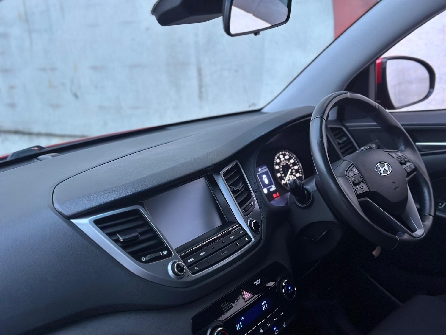 Used Hyundai TUCSON 2017 for sale - 76849595: Photo 11