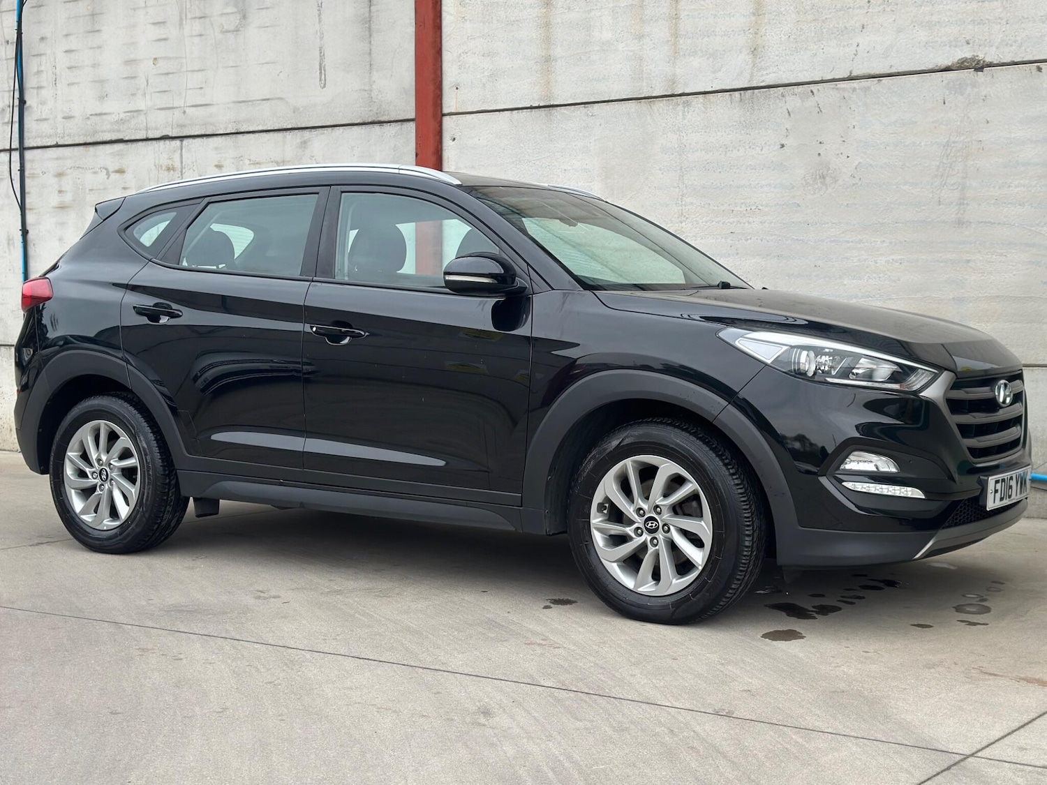 Used Hyundai TUCSON 2016 for sale - 76314950: Photo 2