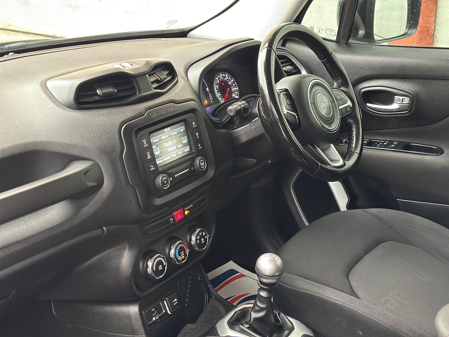Used Jeep Renegade 2018 for sale - 76360139: Photo 12