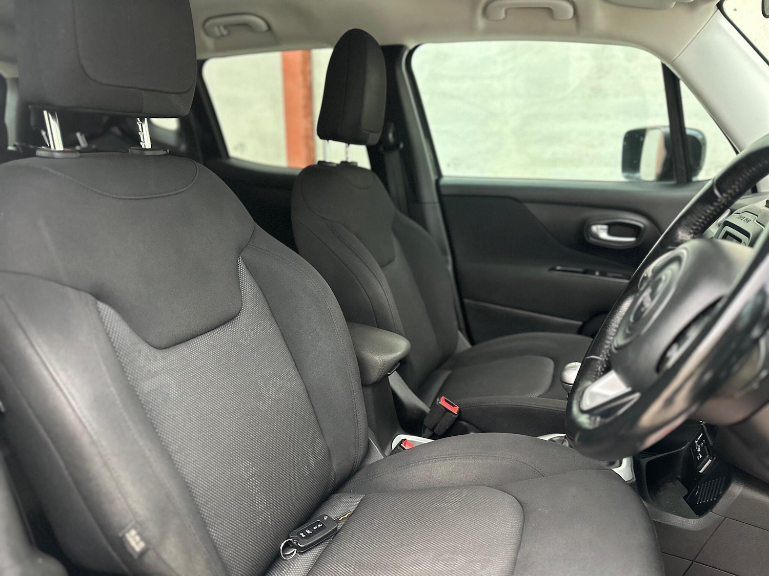 Used Jeep Renegade 2018 for sale - 76360139: Photo 14