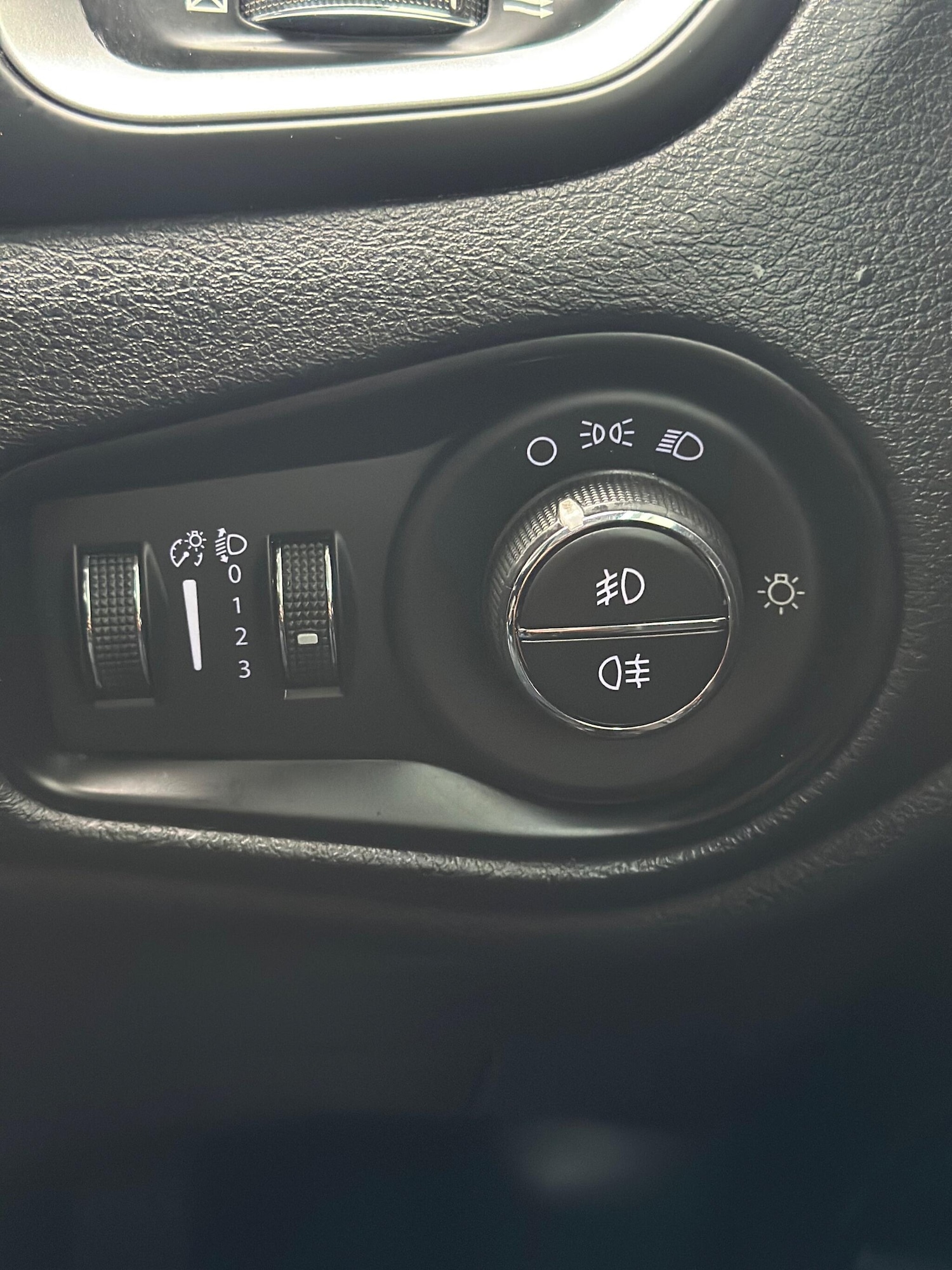 Used Jeep Renegade 2018 for sale - 76360139: Photo 24