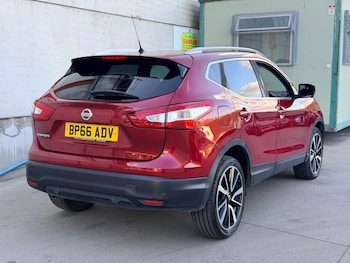 Used Nissan Qashqai 2016 for sale - 79328822: Photo