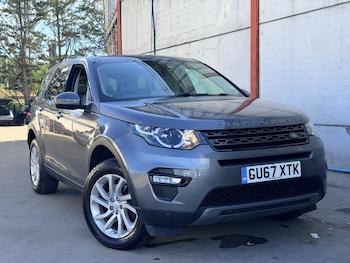 Used Land Rover Discovery Sport 2017 for sale - 79049822: Photo