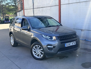 Used Land Rover Discovery Sport 2017 for sale - 79049822: Photo