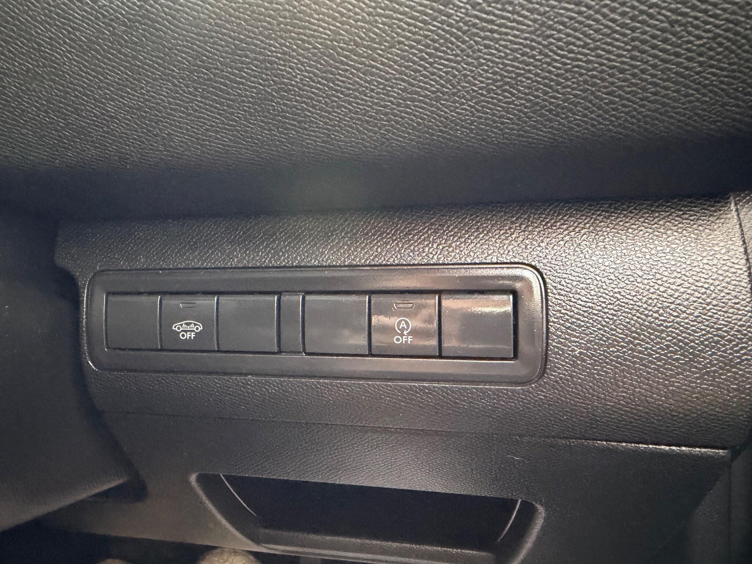 Used Peugeot 308 2018 for sale - 77825174: Photo 28