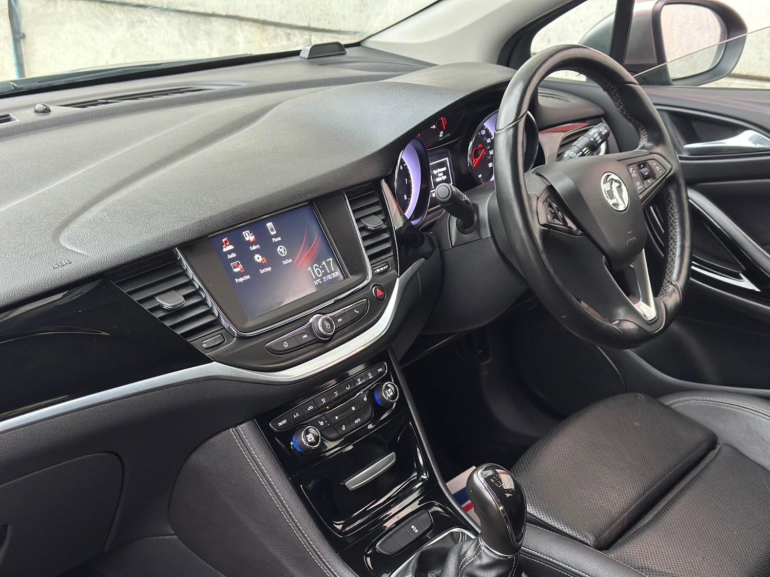 Used Vauxhall Astra 2017 for sale - 77637390: Photo 12