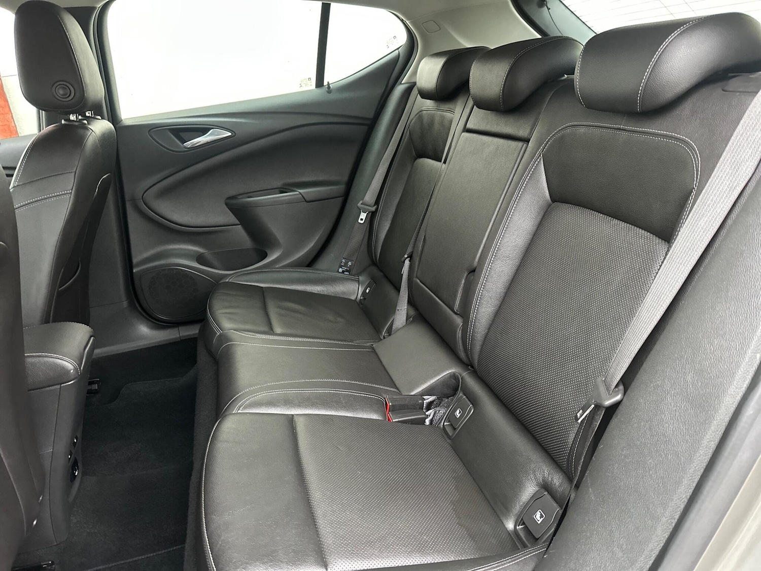 Used Vauxhall Astra 2017 for sale - 77637390: Photo 16