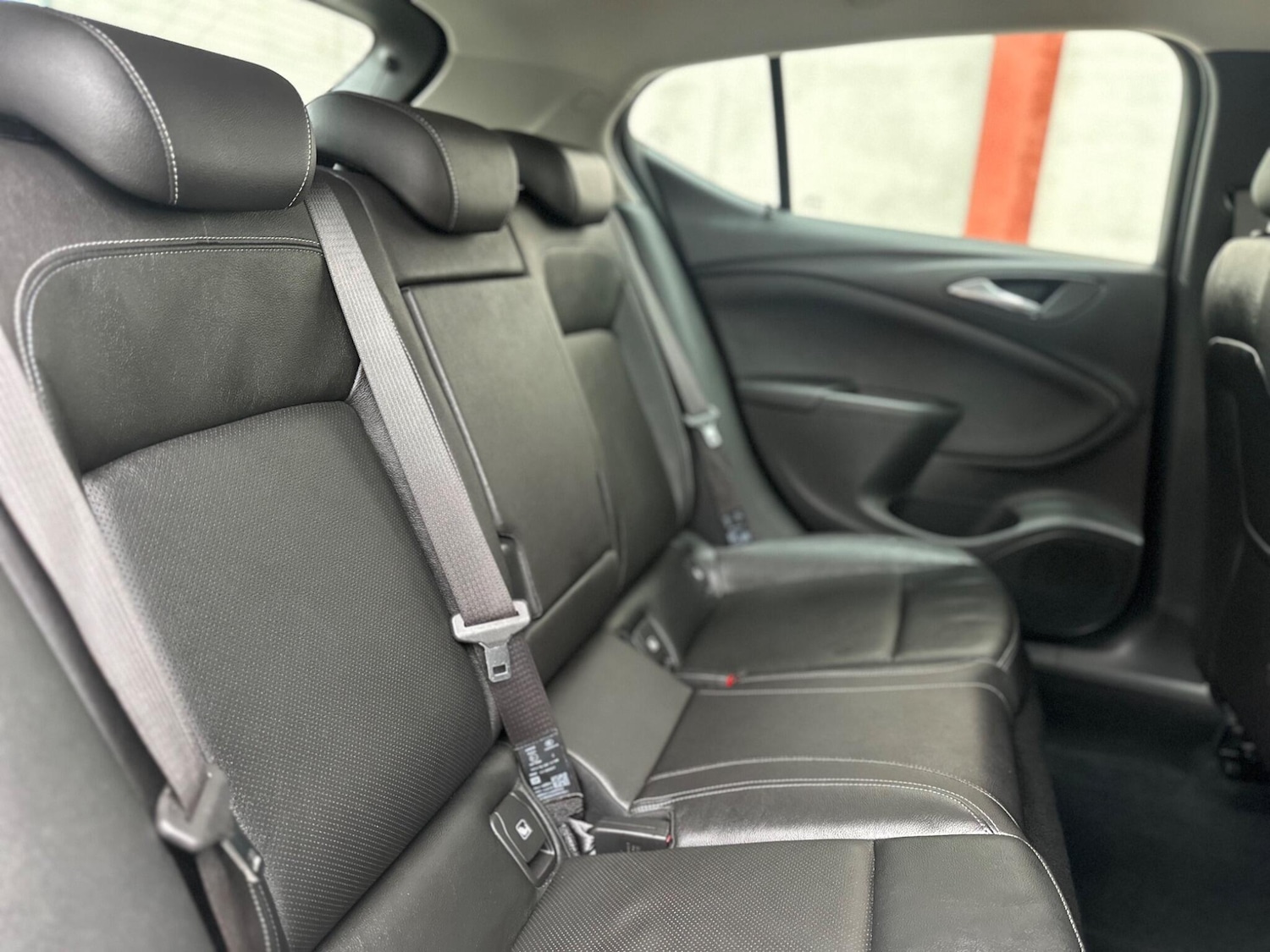 Used Vauxhall Astra 2017 for sale - 77637390: Photo 17