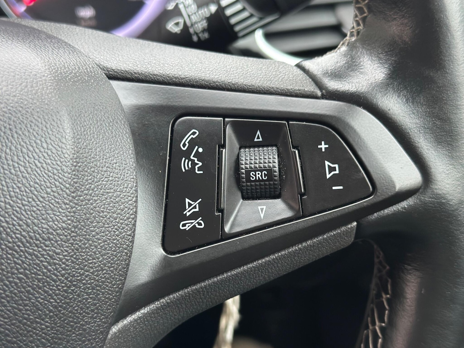 Used Vauxhall Astra 2017 for sale - 77637390: Photo 24