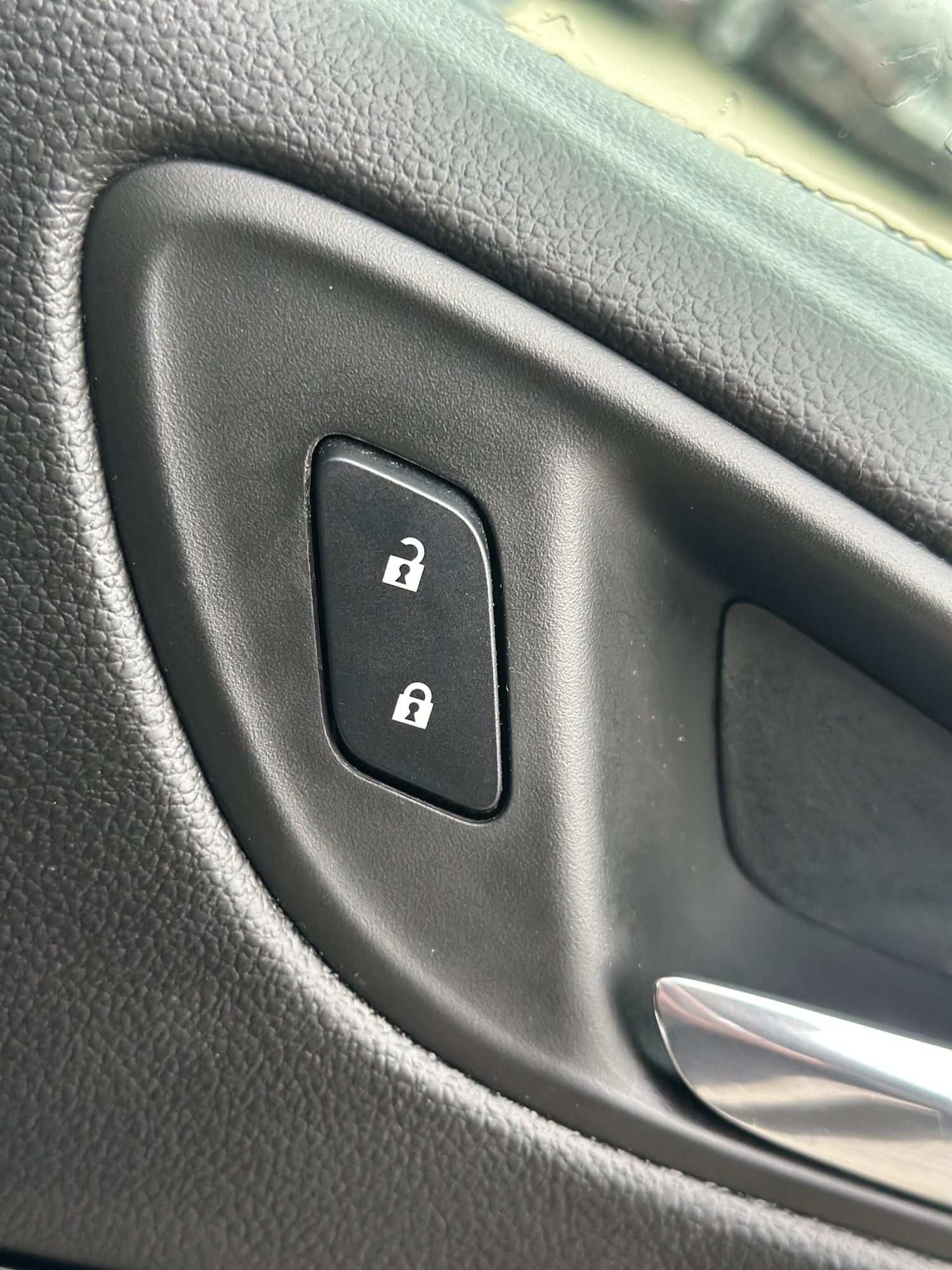 Used Vauxhall Astra 2017 for sale - 77637390: Photo 28