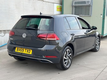 Used Volkswagen Golf 2019 for sale - 75493638: Photo