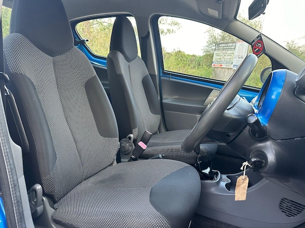 Used Toyota AYGO 2009 for sale - 74908762: Photo 24