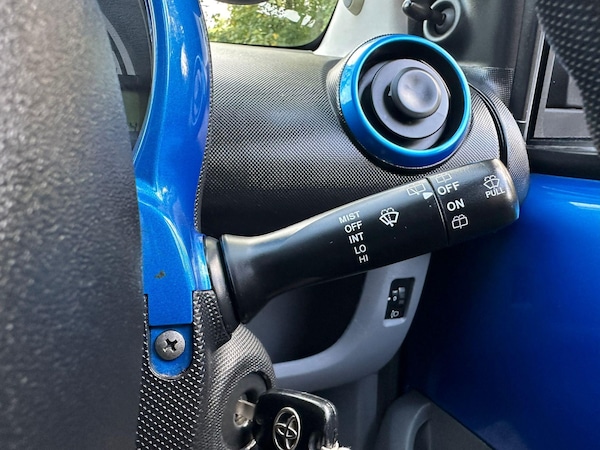 Used Toyota AYGO 2009 for sale - 74908762: Photo 32