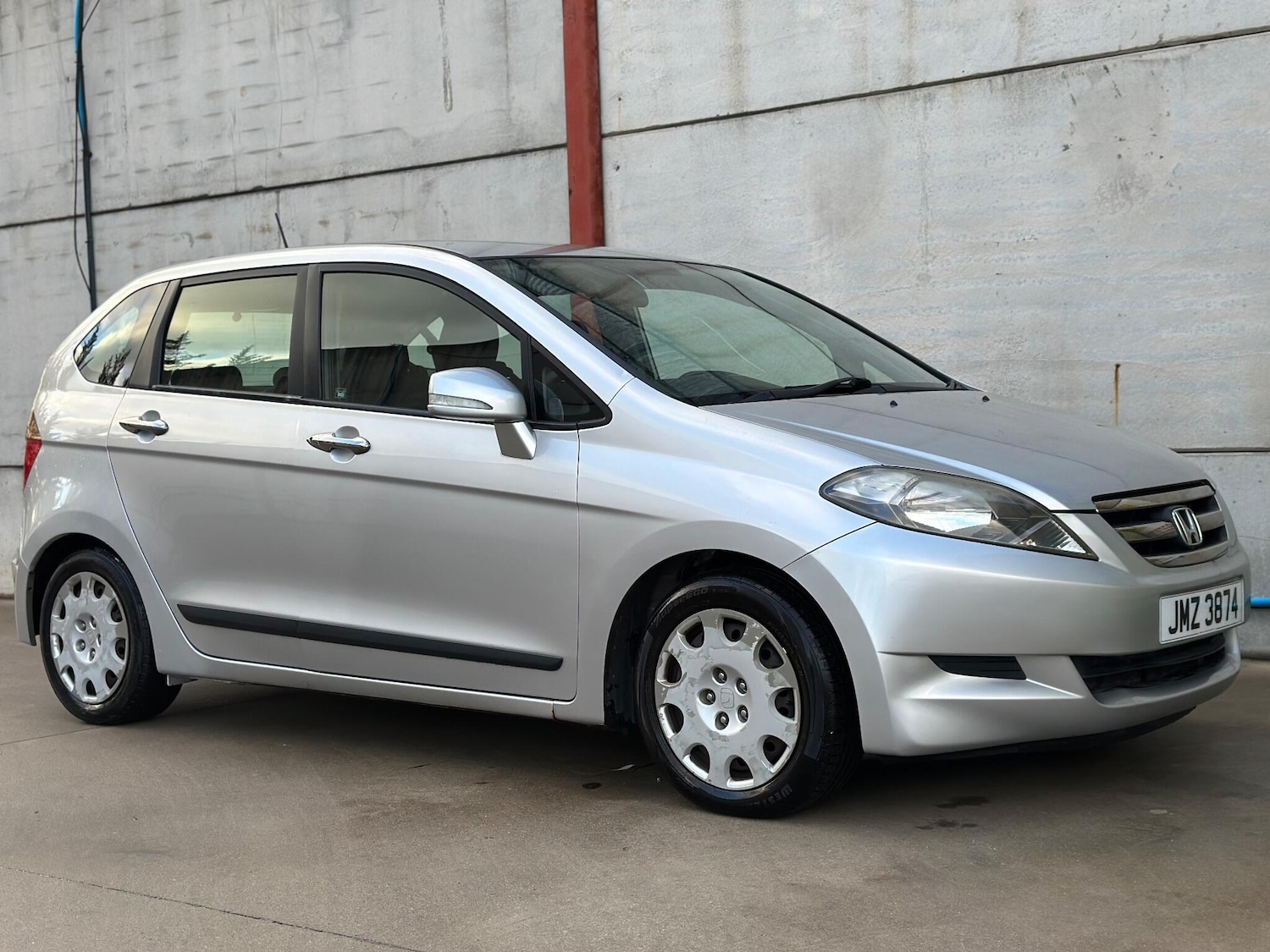 Used Honda FR-V 2009 for sale - 76899632: Photo 2