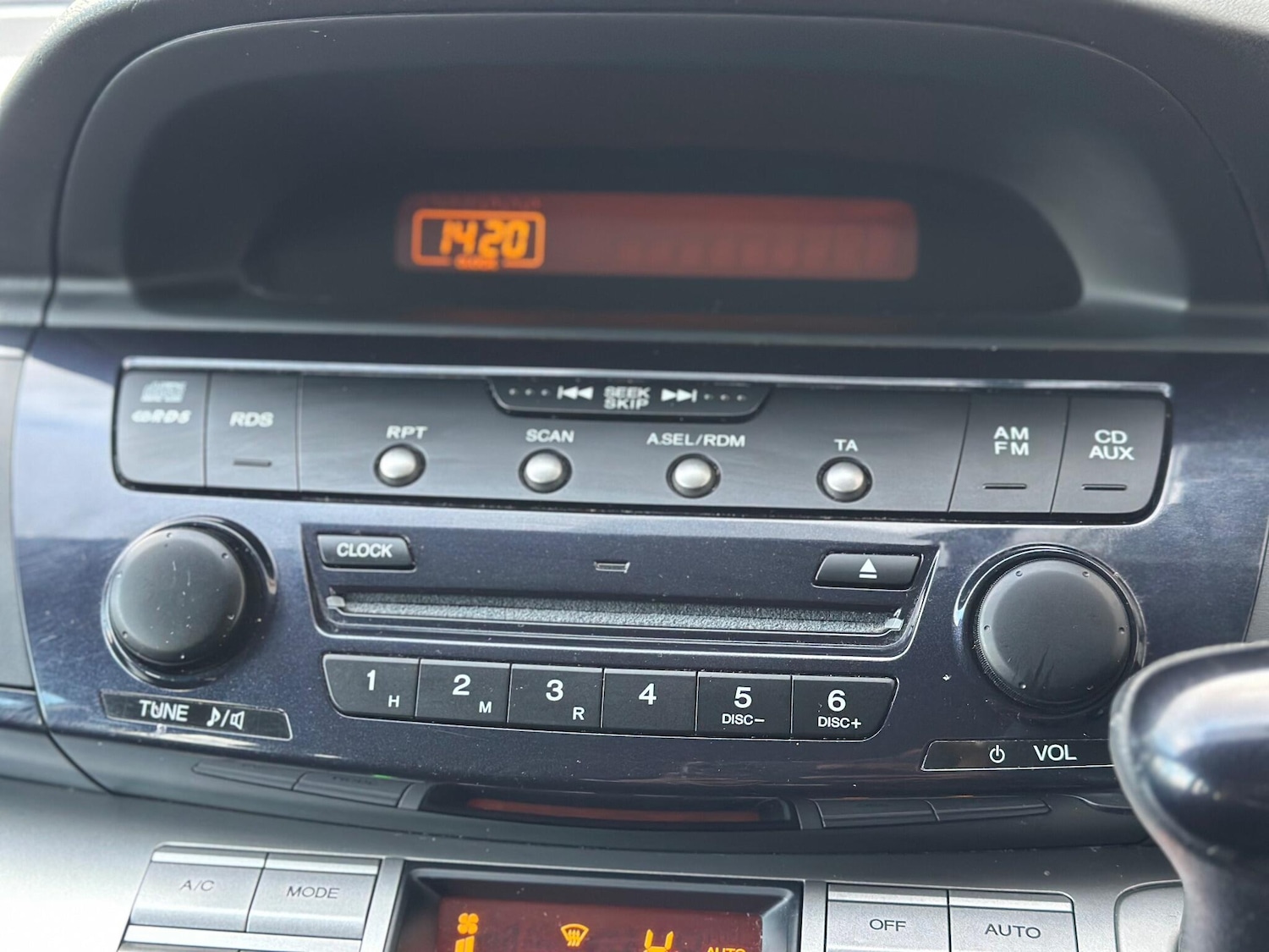 Used Honda FR-V 2009 for sale - 76899632: Photo 24